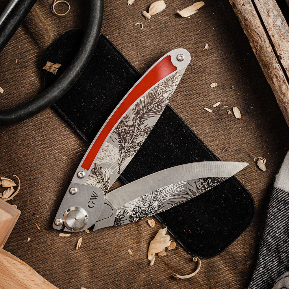 K2 Engraved Holiday Pocket Knife and Leather Sheath - limited holiday edition