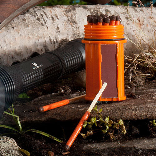 Waterproof Ribbed Case (Comes with 25 Stormproof Matches)