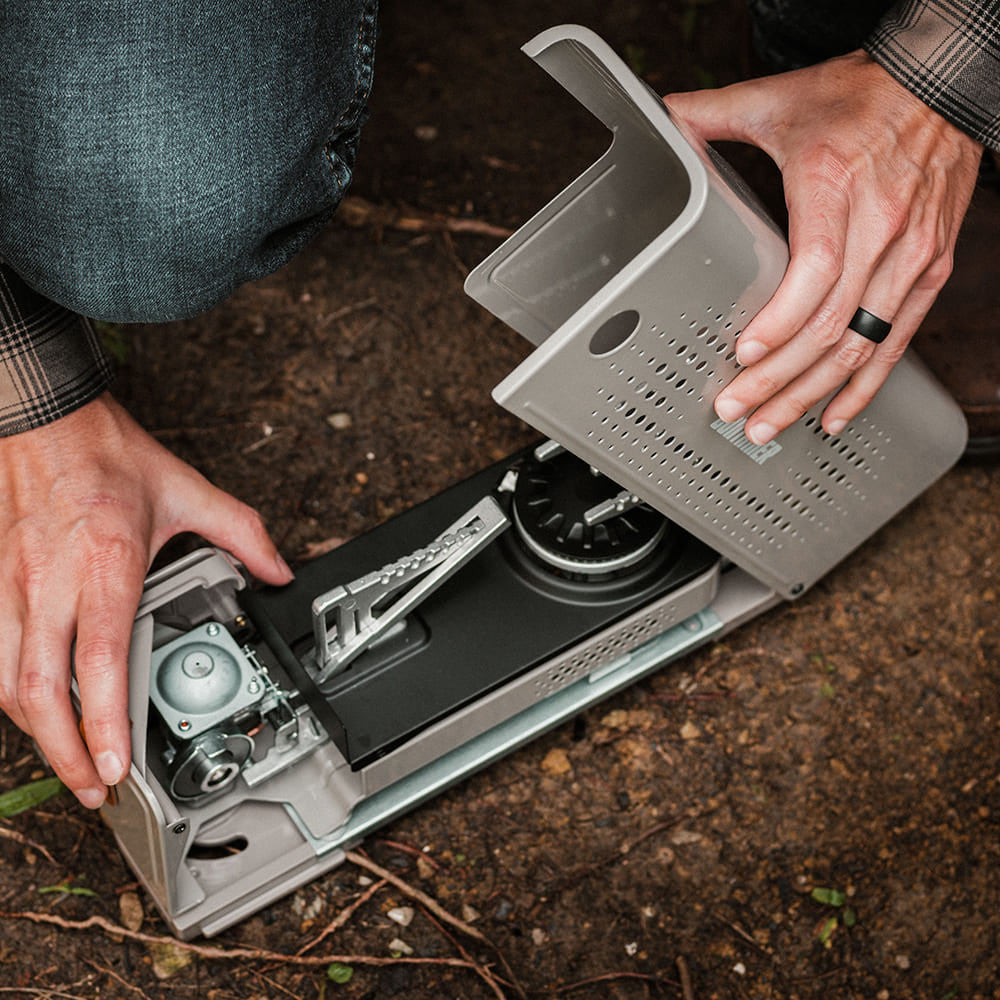Ingenious Compact Camping Stove