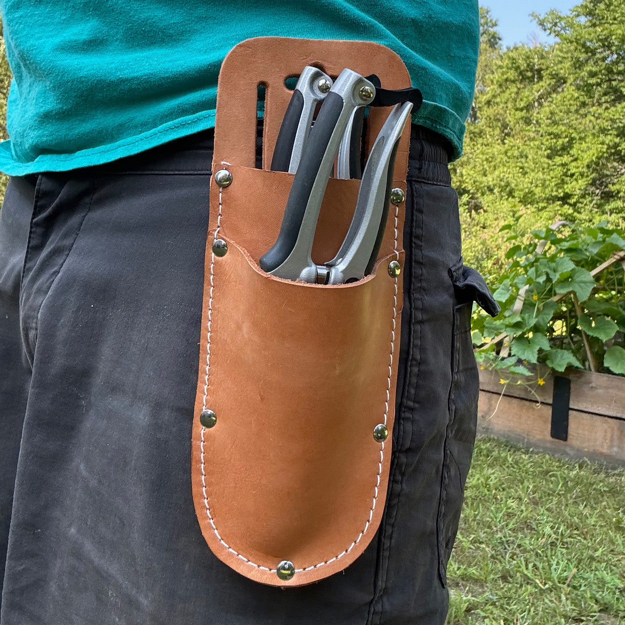 Bypass & Flower Pruner Set with Leather Sheath