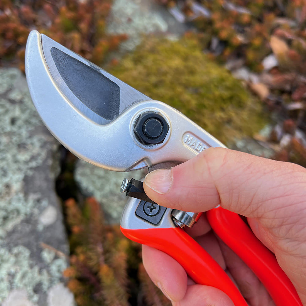 Ergonomic Italian Pruners