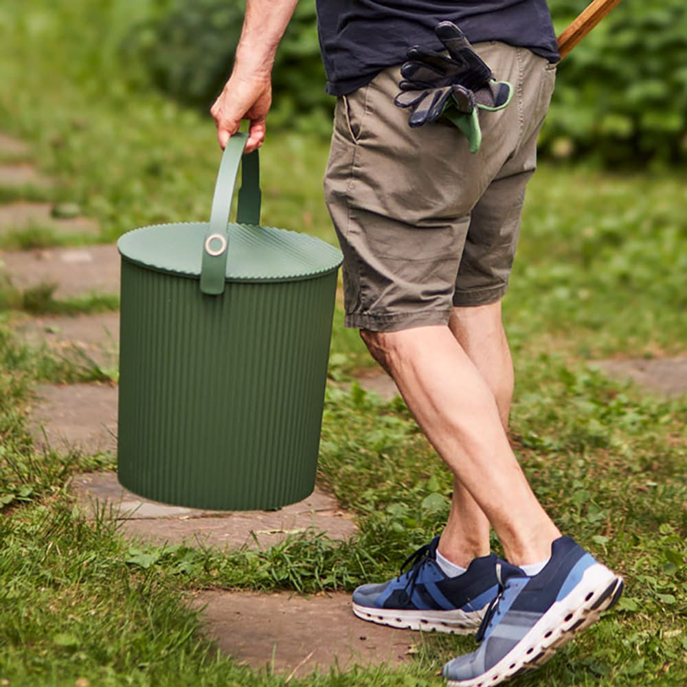 Modern Japanese Garden Bucket