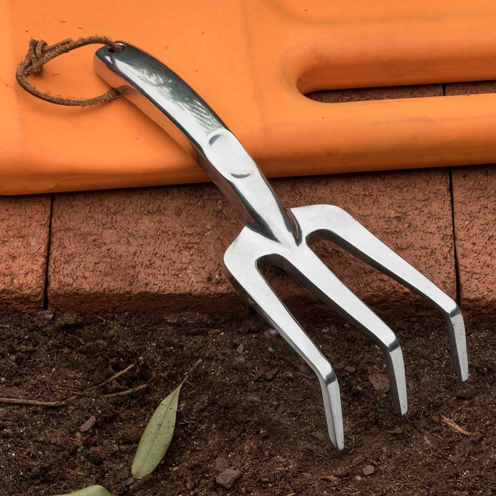 Polished Cast-Aluminum Trowel & Cultivator Set