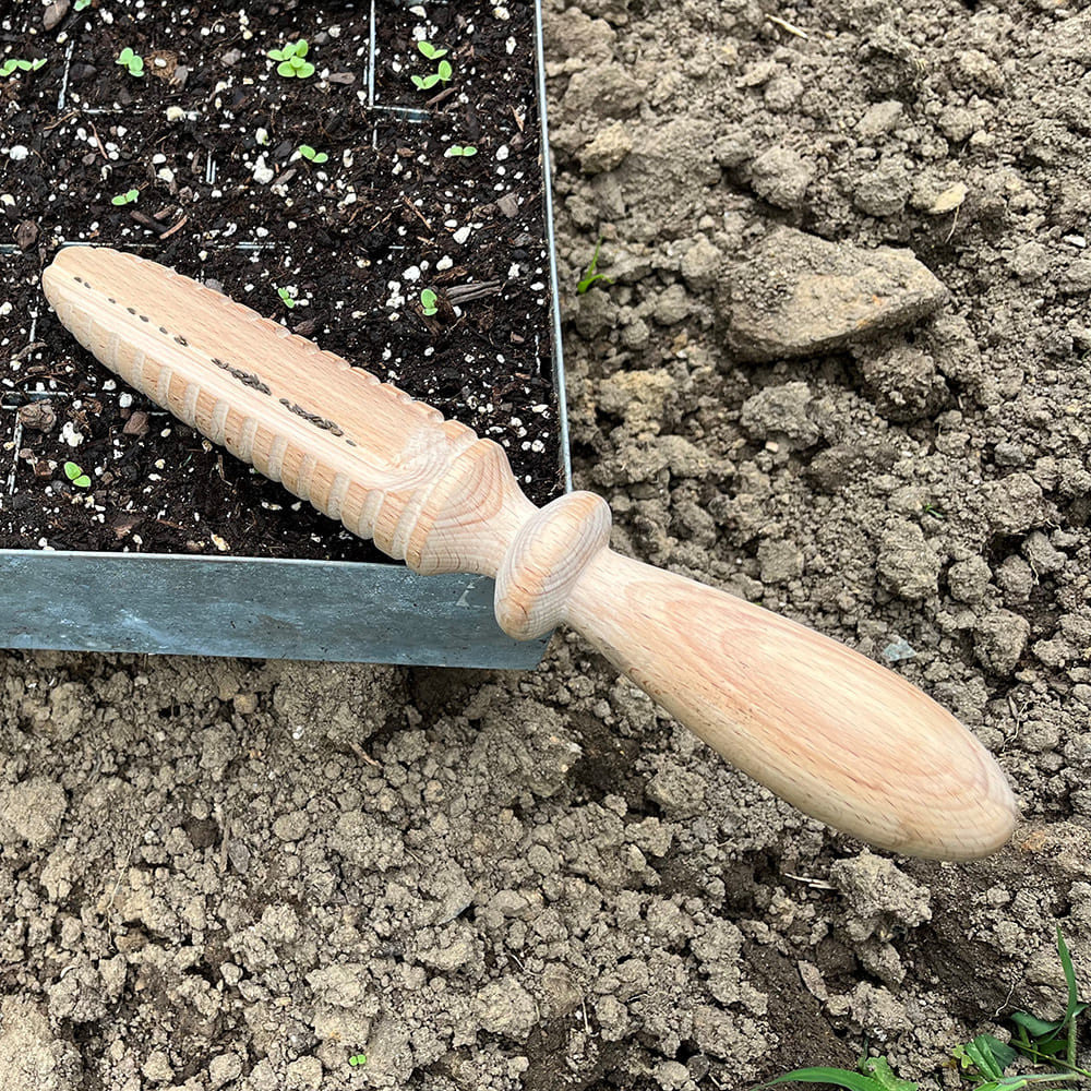 Traditional Seed Planting Set