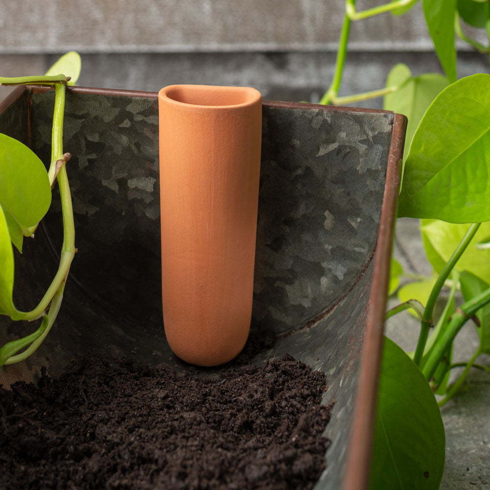 mini terracotta plant pots Small Terracotta Garden Pot Hydrator