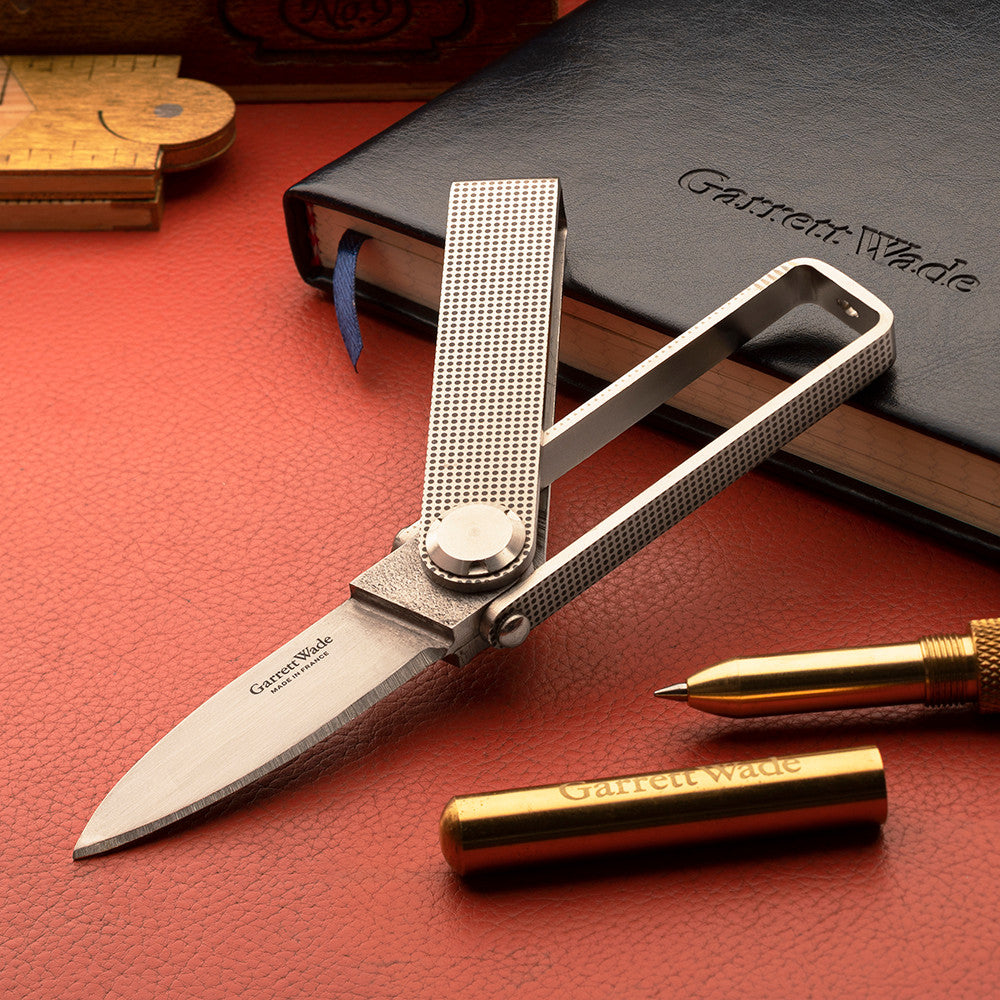Garrett Wade’s Elegant, Secret, Bifold Knife