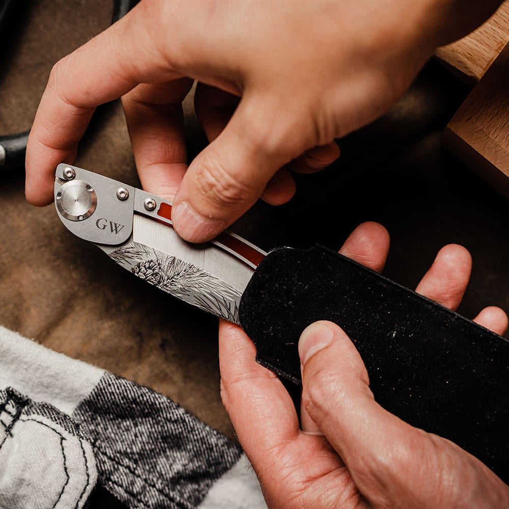 K2 Engraved Holiday Pocket Knife and Leather Sheath - limited holiday edition