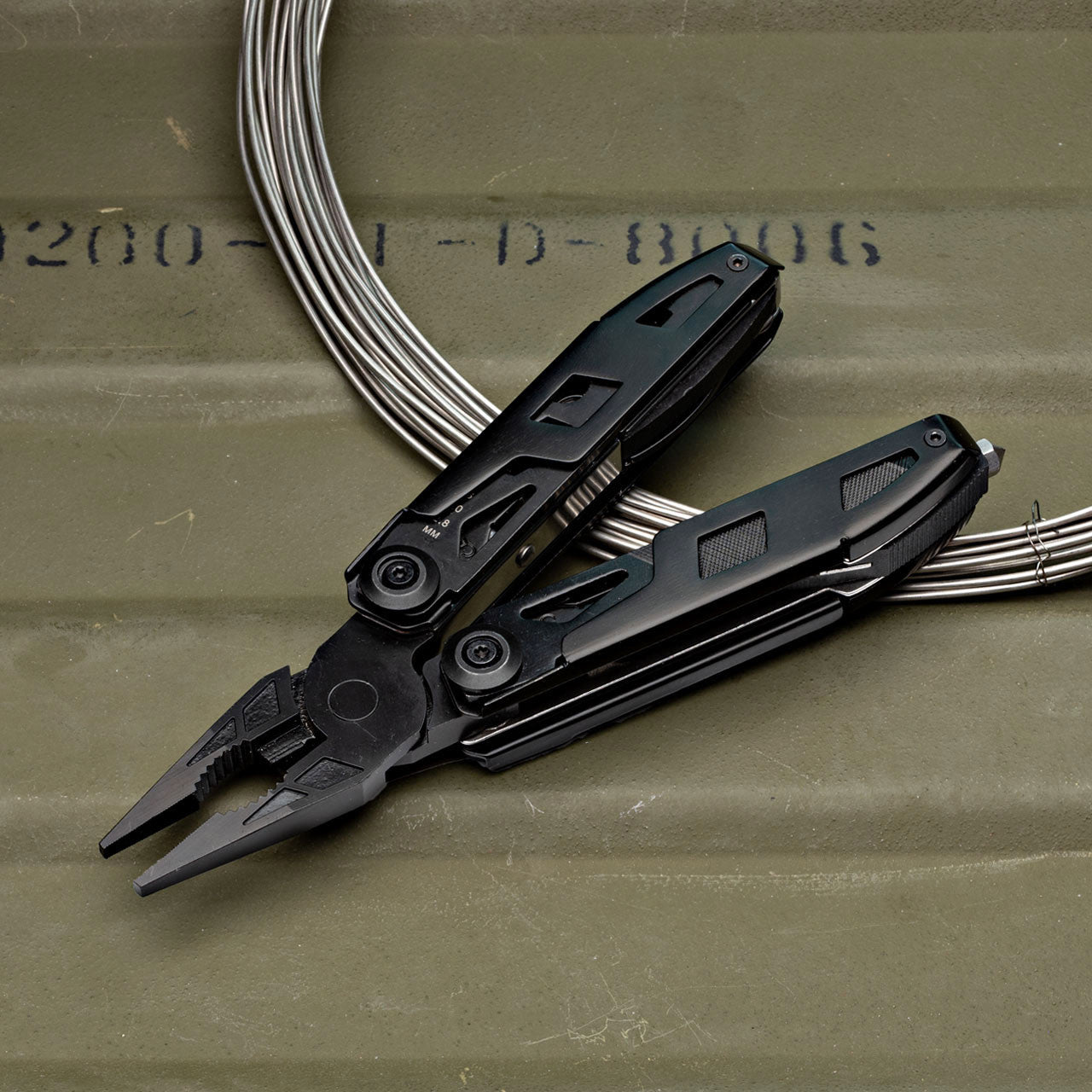 Pocket Multi-Tool with Pliers