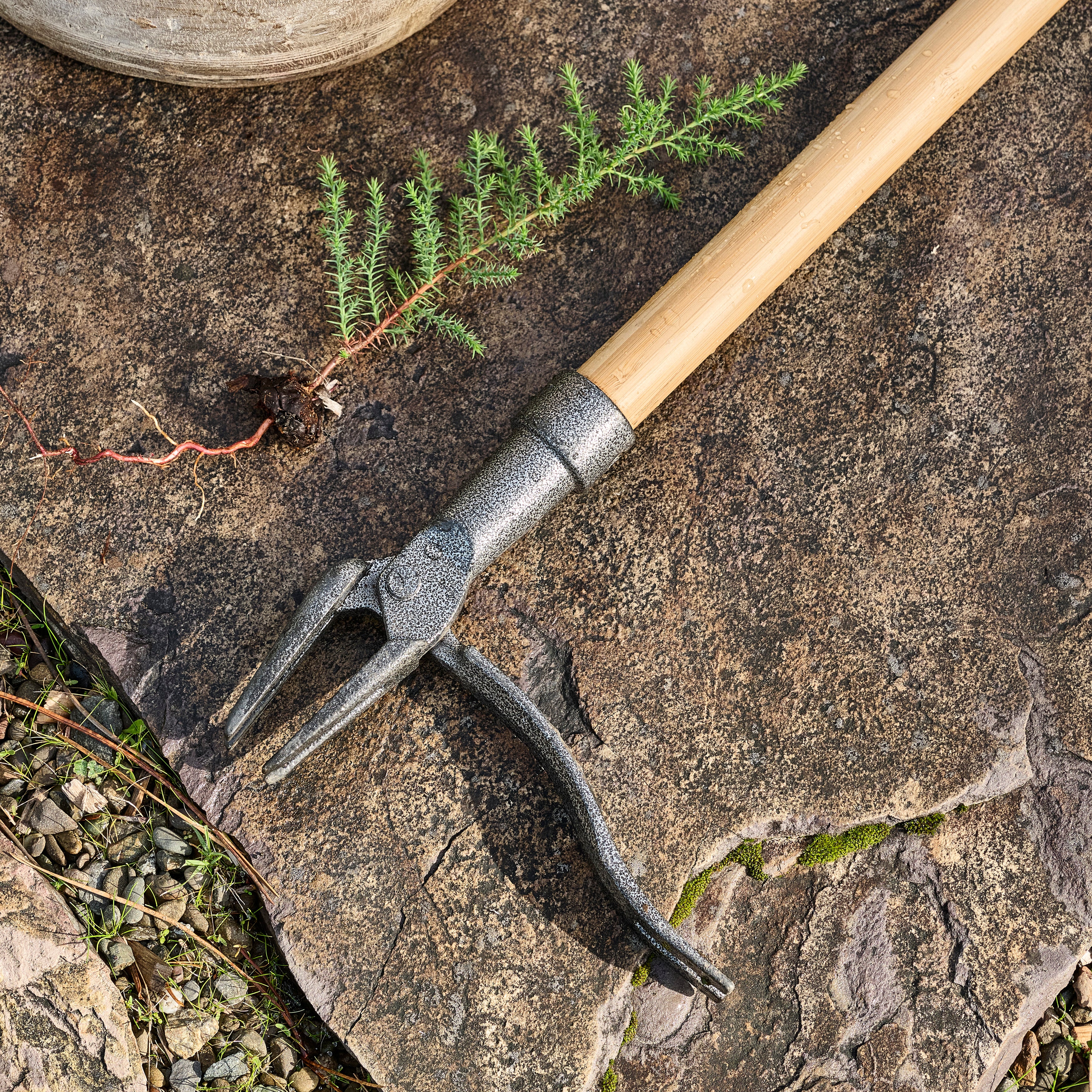 Garry's Back Saving Weeder