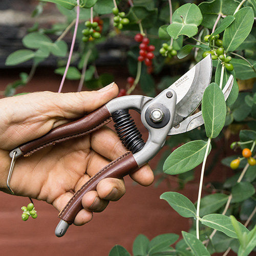 Leather Grip Bypass Pruner