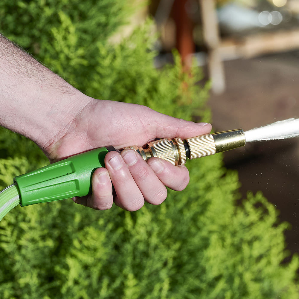 Solid Brass High-Pressure Quick Connector Nozzle - mist and jet settings