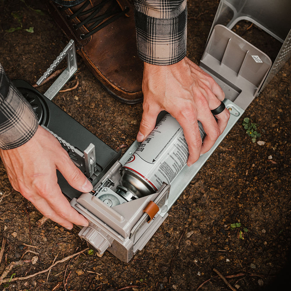 Ingenious Compact Camping Stove