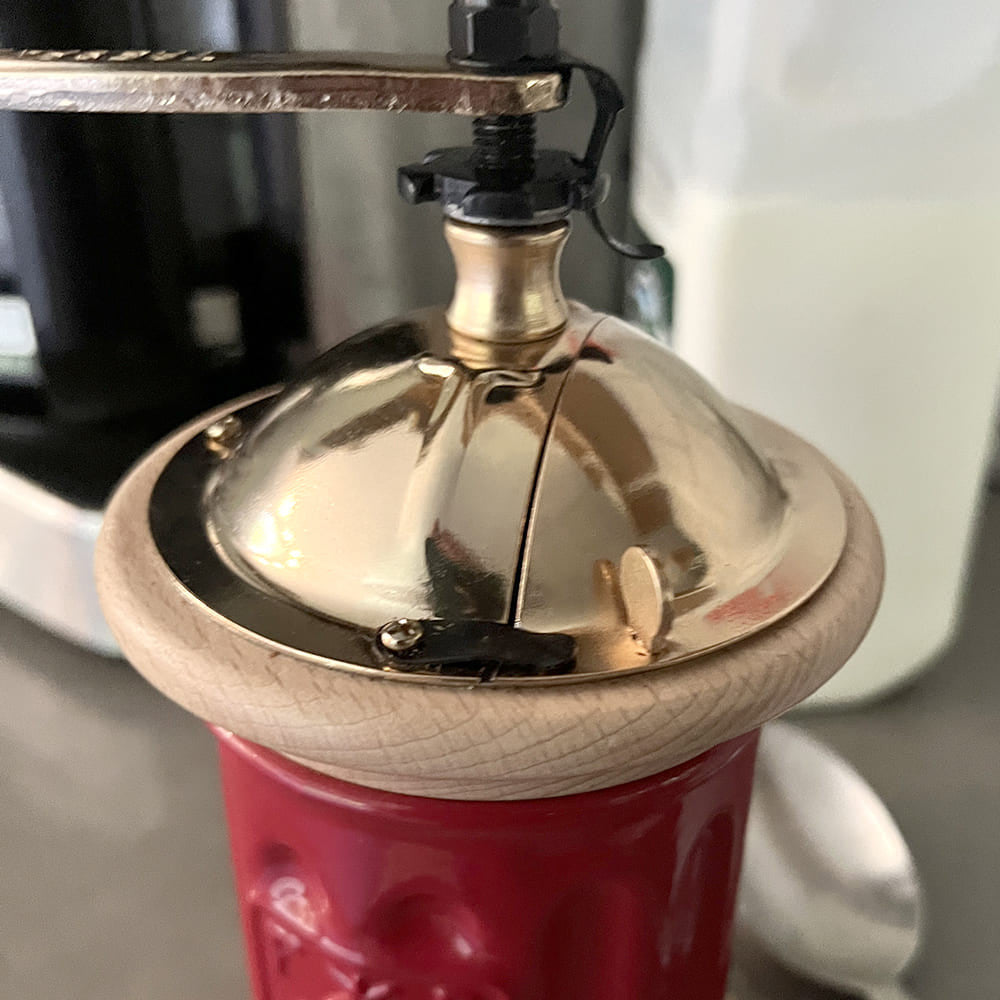 Italian-Made Conical Burr Mill Grinder