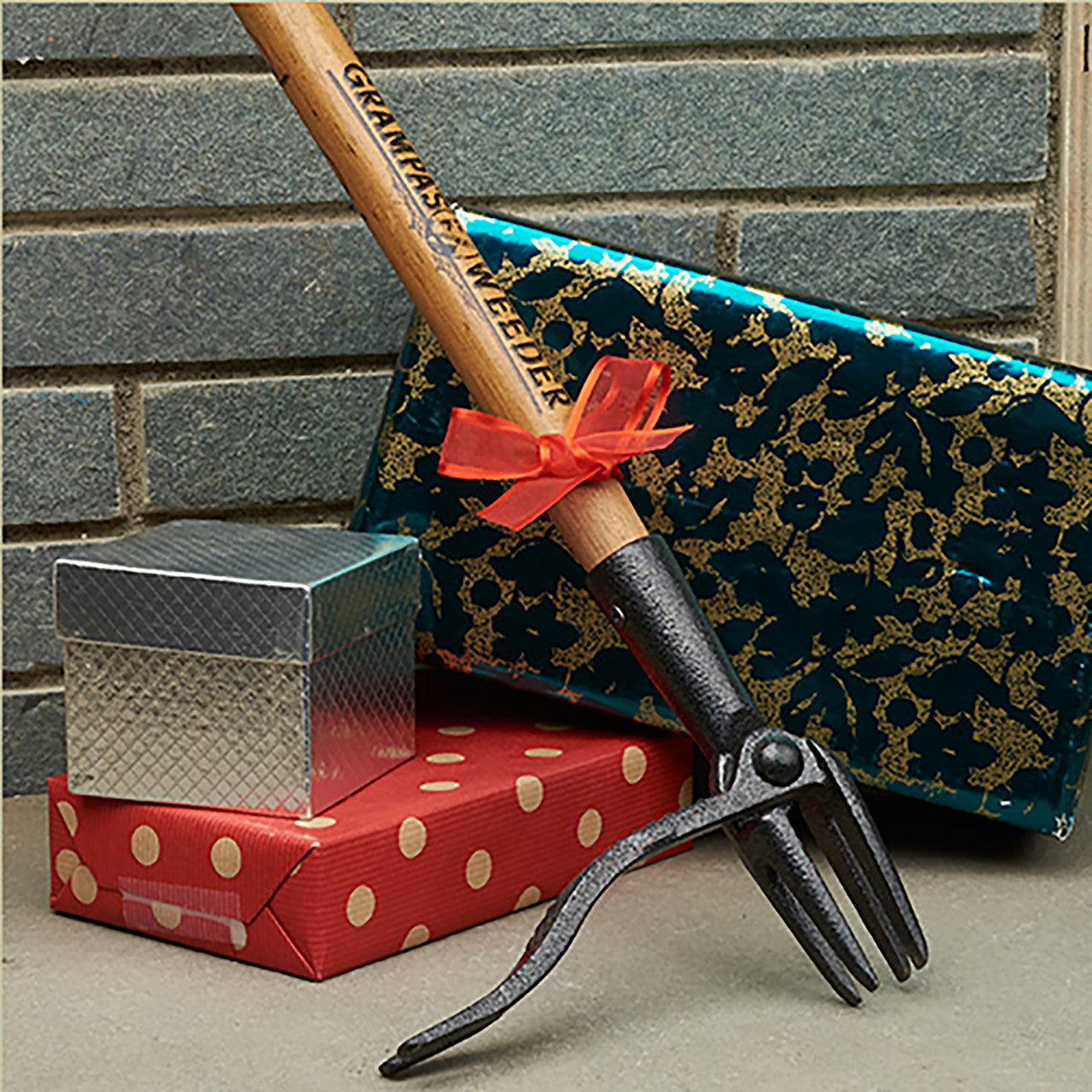 Grampa's weeder - holiday