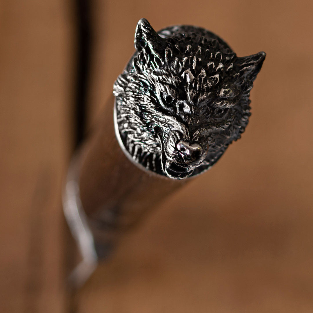 Wolf-Pommel Hunting Knife
