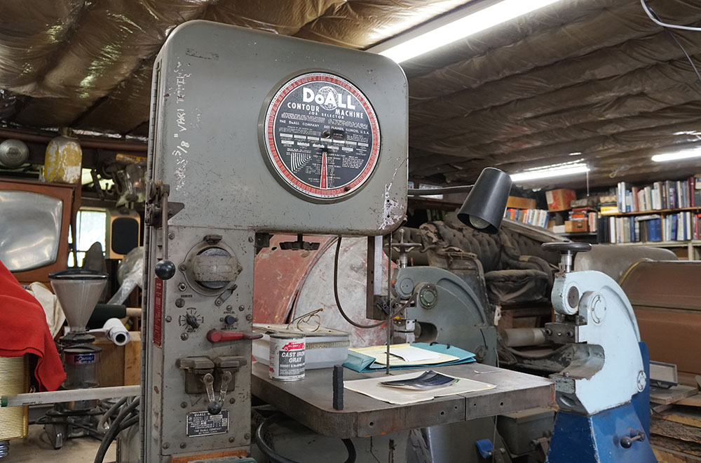 Vertical Band Saw