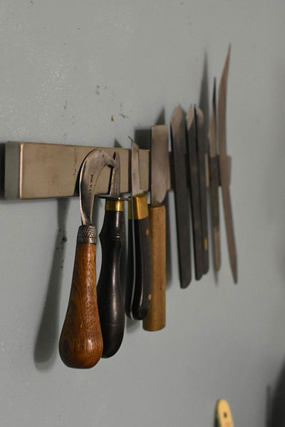 carving knife rack