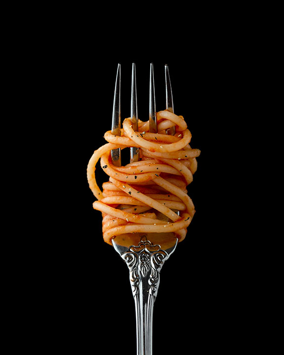 https://garrettwade.com/product_images/uploaded_images/spaghetti-with-clams-on-fork.jpg